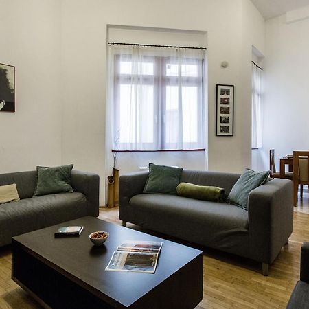 Family Suite By Heroes' Square Будапеща Екстериор снимка