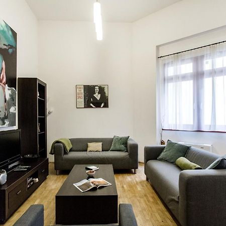 Family Suite By Heroes' Square Будапеща Екстериор снимка