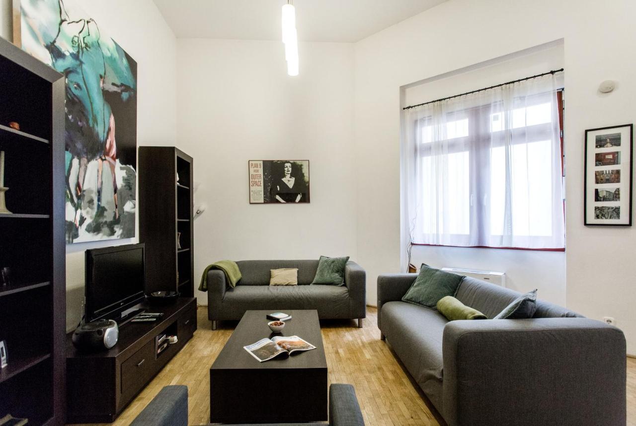 Family Suite By Heroes' Square Будапеща Екстериор снимка